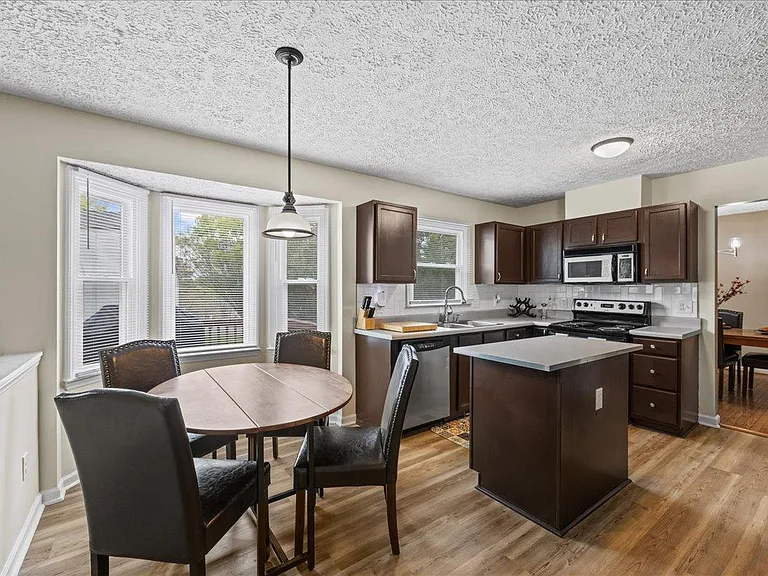 6 Wavecrest Ct — Photo 20