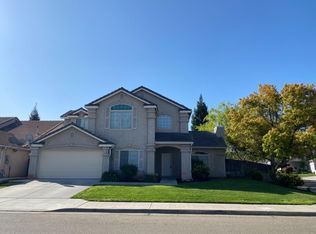 2749 E Cromwell Ave, Fresno, CA
