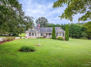 1955 Saint James Church Rd, Newton, NC 28658