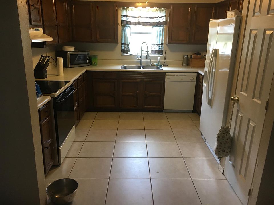 2nd image of 10383 SW 81st Terrace Rd