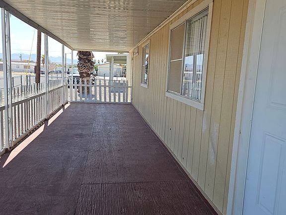 3rd image of 1900 Diamond Dr