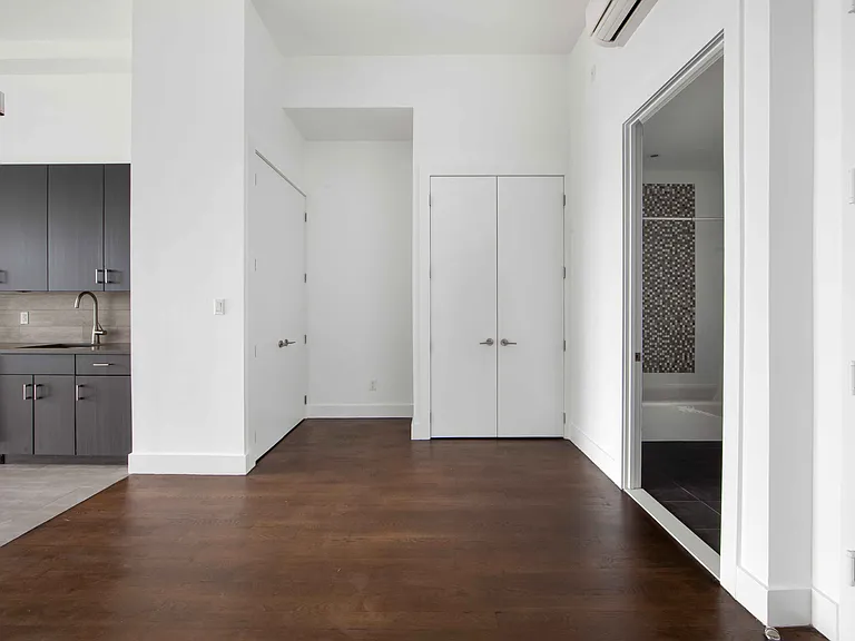 233 Schermerhorn St #11H — Photo 2