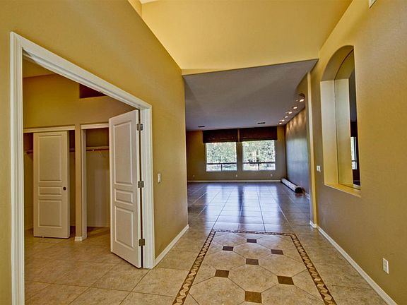 4th image of 572 N Mondel Dr