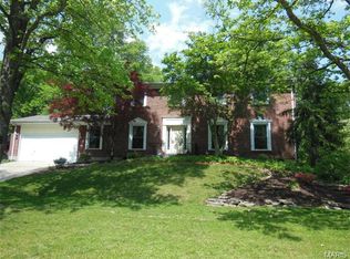 3286 Yaeger Rd, Saint Louis, MO 63129