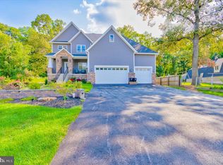 1625 Colony Rd, Pasadena, MD 21122