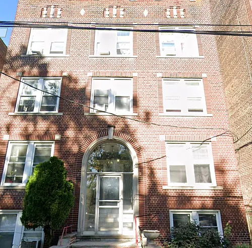 165 W 48th St Photo 1