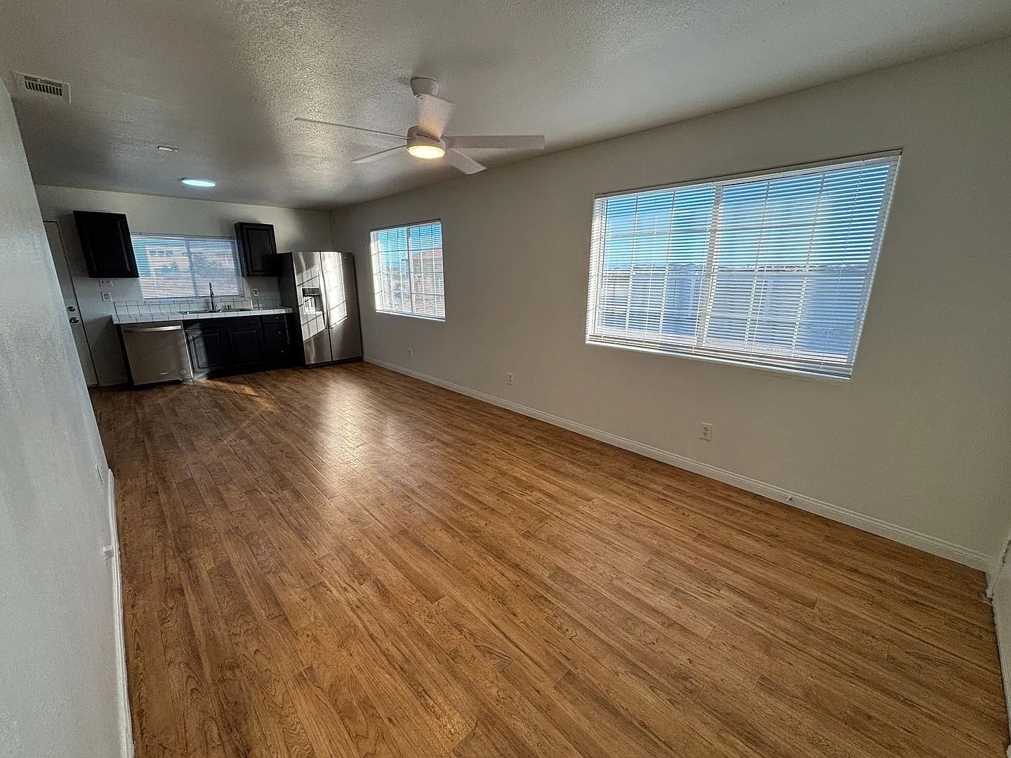 3 bed, 2.0 bath, $2,700 — Photo 4