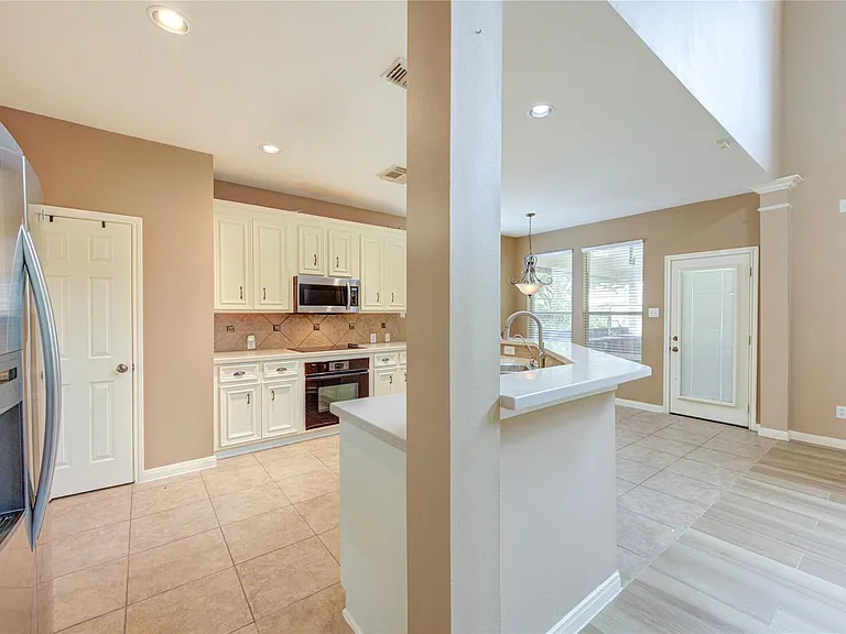 22122 Shady Heath Ln — Photo 17