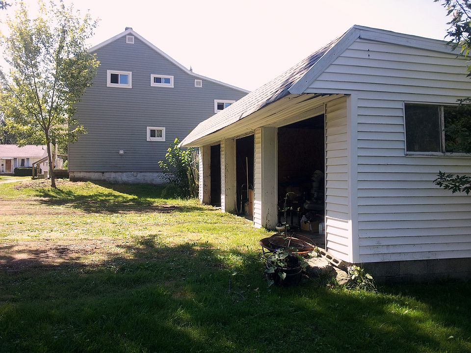 Building Photo 4