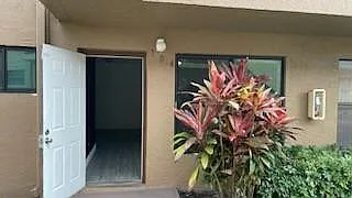 2 bed, 2.0 bath, 760 sqft, $2,000 — Photo 1