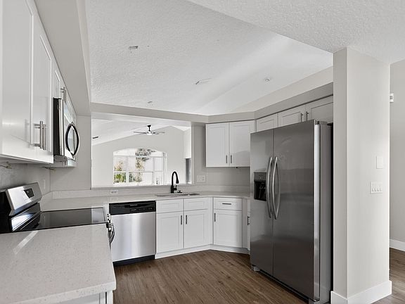 5th image of 3037 Casa Rio Court