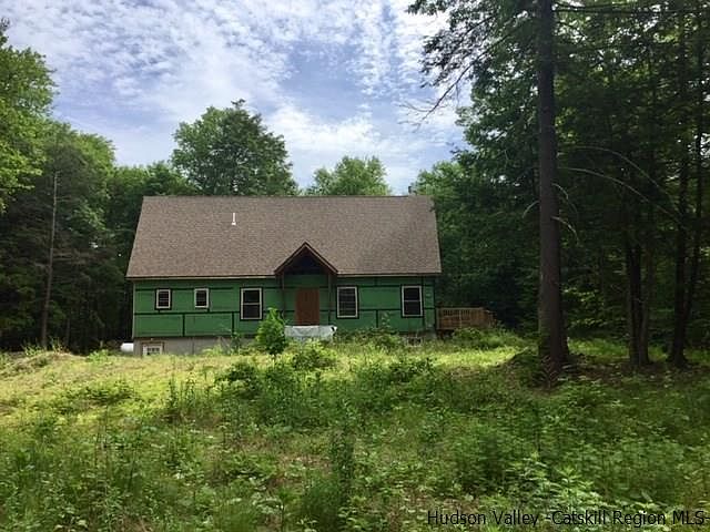 1st image of 123 Russell Ln