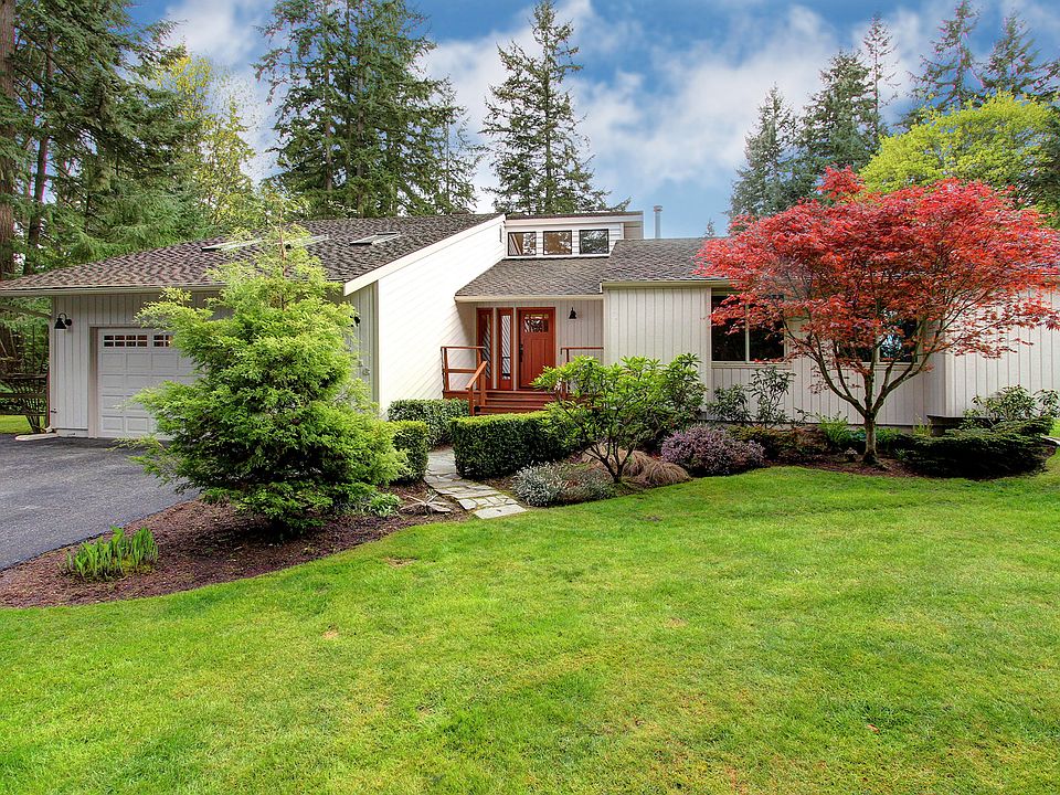 1st image of 15816 NE 195th St