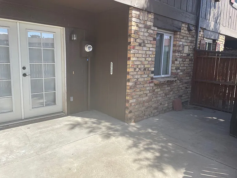 3825 S Monaco Pkwy #131 — Photo 23