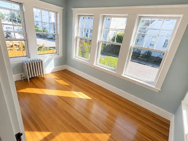 11 Governor Winthrop Rd — Photo 2