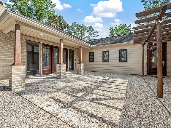 2nd image of 3202 Breezy Pines Ct