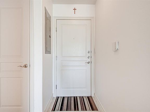 2nd image of 330 E Las Colinas Blvd E #334