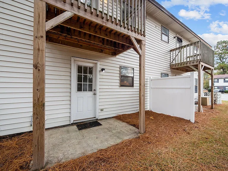 101 Ravenwood Dr #B — Photo 16