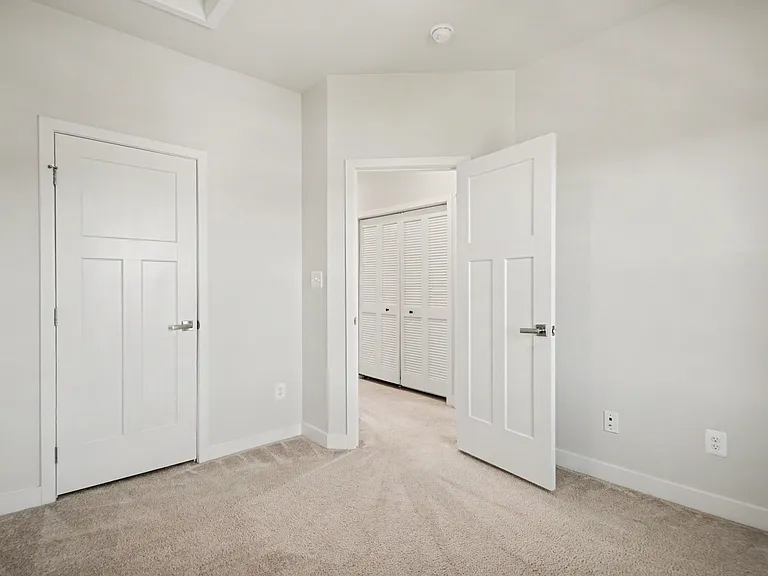18143 Red Mulberry Rd — Photo 15