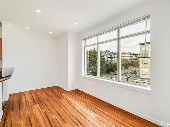 5th image of 900 Aurora Ave N #S507
