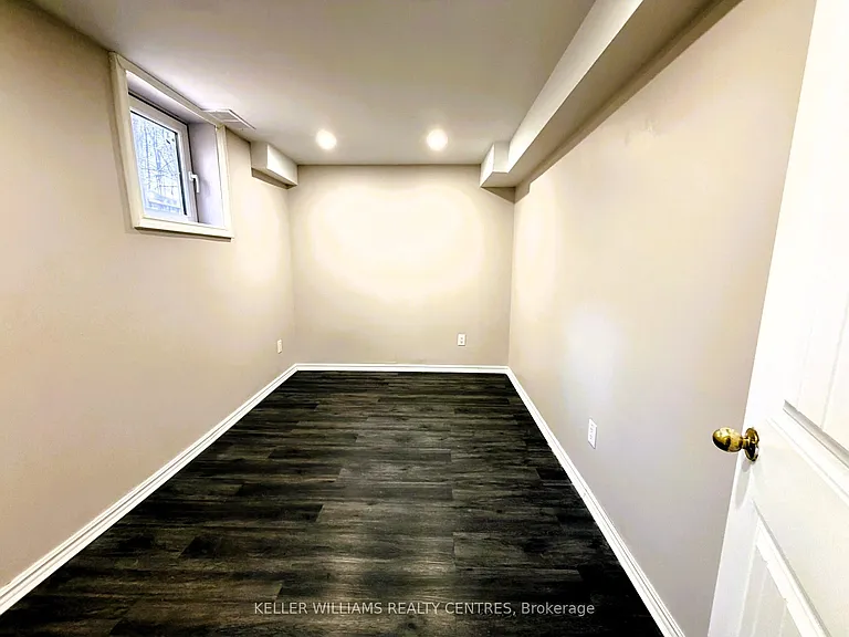 53 Stollar Blvd #LOWER — Photo 10