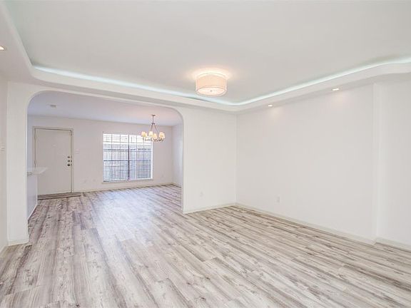4th image of 10332 Longmont Dr #47/3