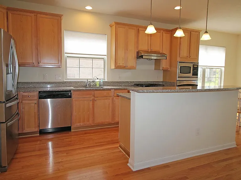 7126 Snowdrop Ct — Photo 2