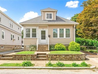 40 Zella St, Providence, RI, 02908
