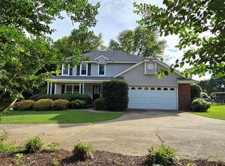 210 Sweetbriar Ln, Prattville, AL 36067