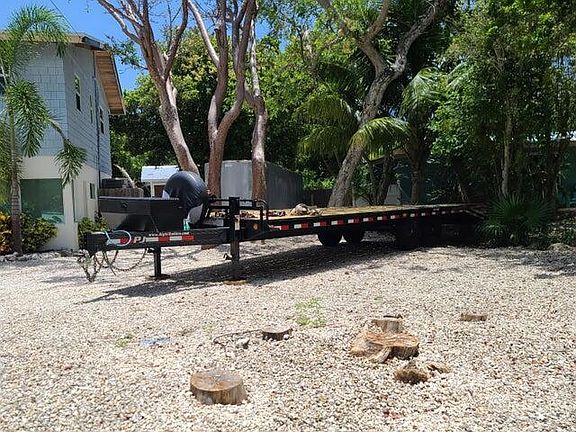 2nd image of 1549 52nd St