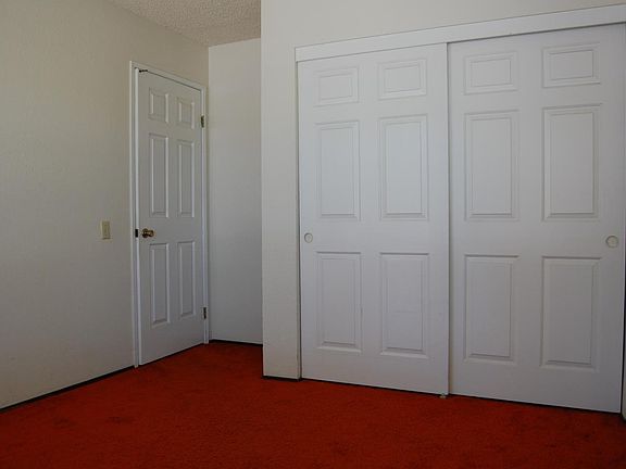 5th image of 3596 Pleasant Crest Dr