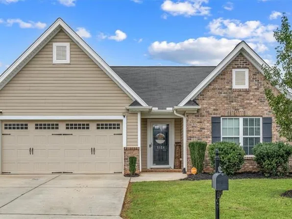 5124 Brahman Trl, Greensboro, NC 27405