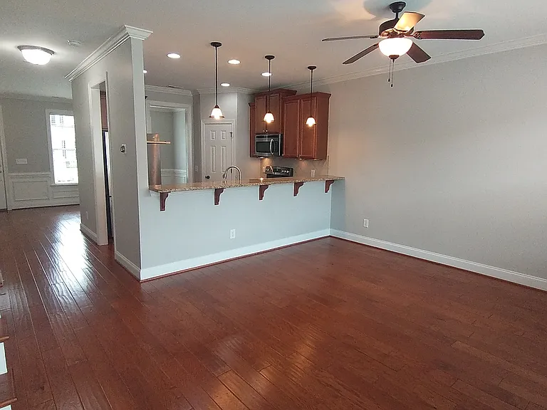 1022 Christopher Dr — Photo 5