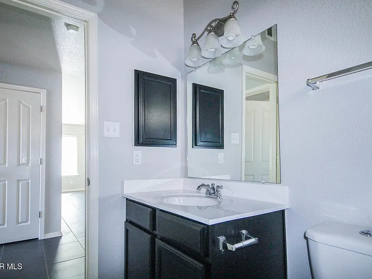 4833 Adrian Campos St — Photo 17
