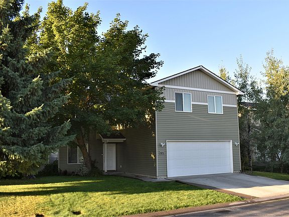 2nd image of 3650 E Arlington Ln