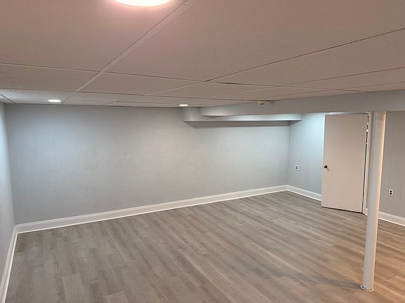 5th image of 906 Rhawn St