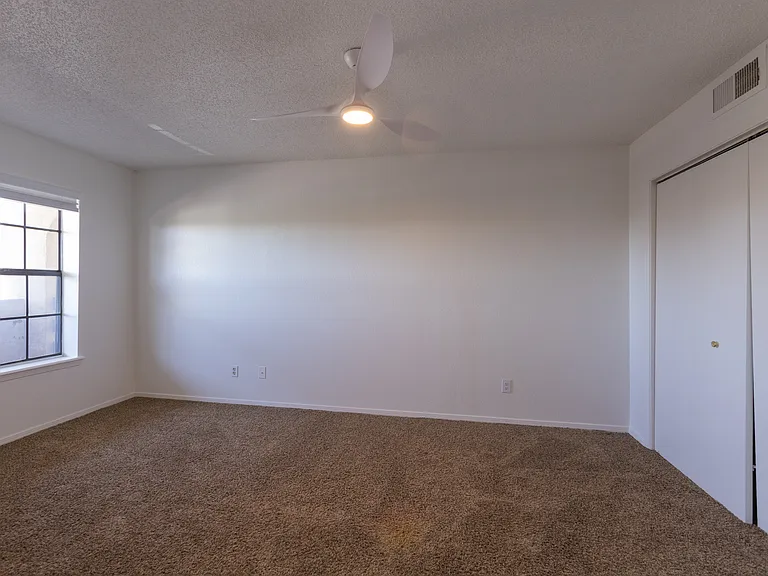 La Mesa — Photo 24