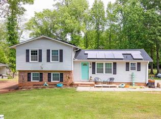 101 Anglewood Dr, Simpsonville, SC 29680