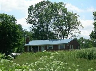 1710 E Headquarters Rd, Carlisle, KY 40311