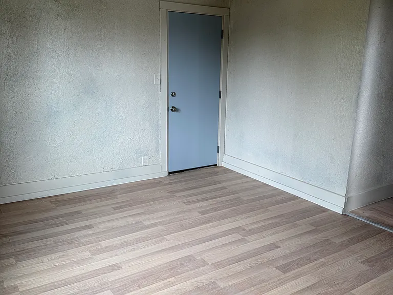 16853 Log Cabin St #7 — Photo 2