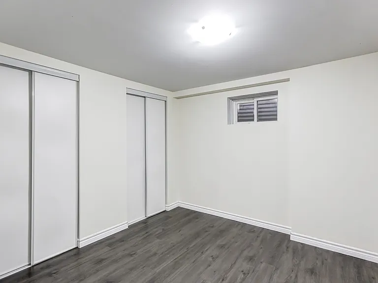 5 Daphne Cres #BASEMENT — Photo 7