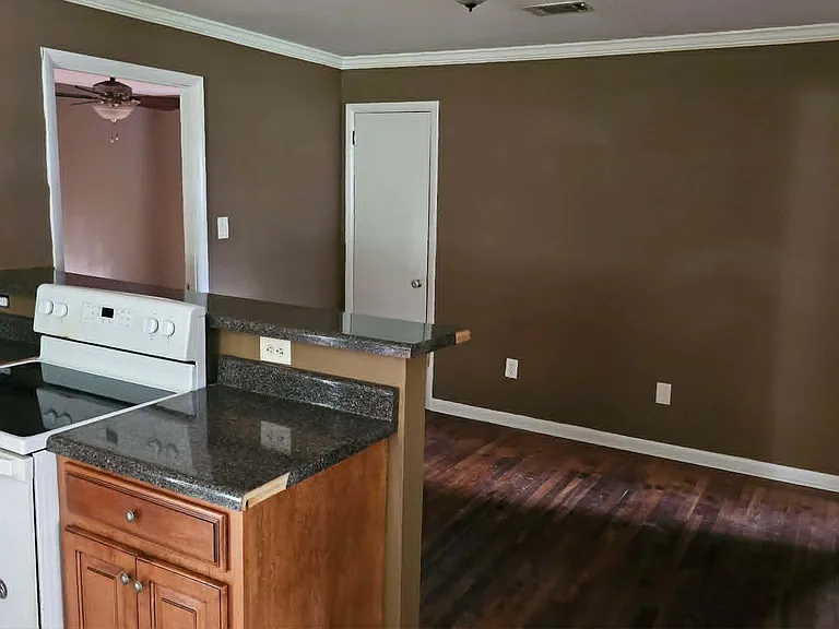 4174 Dellwood Dr — Photo 6
