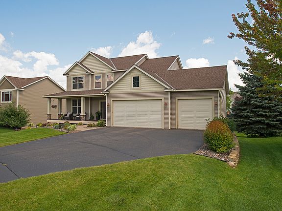 3rd image of 2123 Woodcrest Dr
