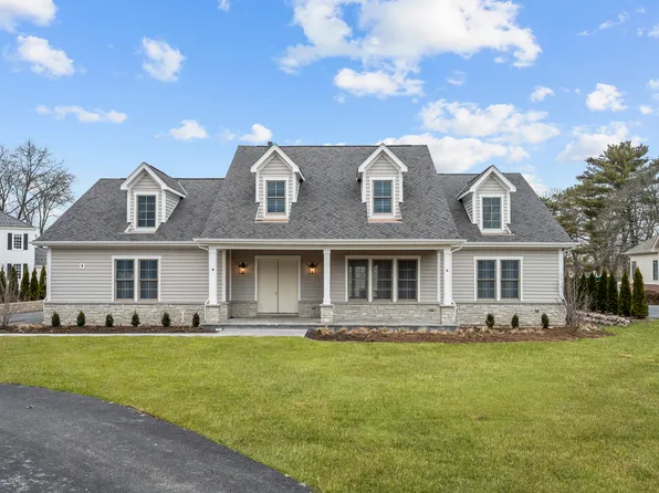 230 Majestic Oak Ct, Lake Forest, IL 60045