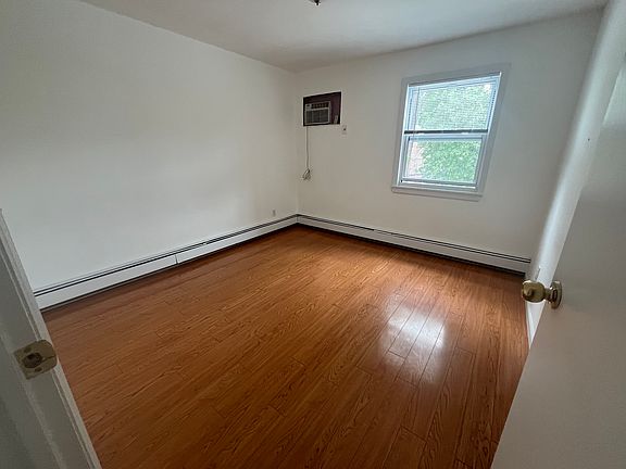 4th image of 69-07 226th St Floor 2