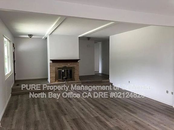4th image of 1509 Meadowlark Ln