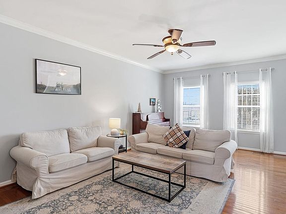 3rd image of 12605 Terranova Ln