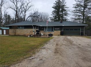 3739 Riverdale Rd, Rock Creek, OH 44084