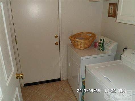 5th image of 8938 Newcastle Ave