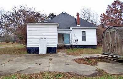 4th image of 212 N Ermen Ln